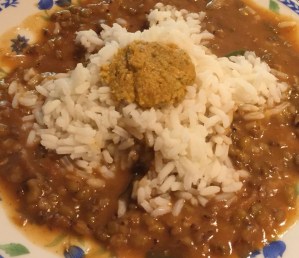 Kanji Payar Chammanthi - Rice Porridge Green Lentil and Coconut Mango Chutney