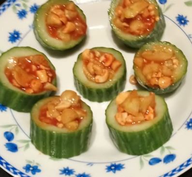 Spicy cucumber cups